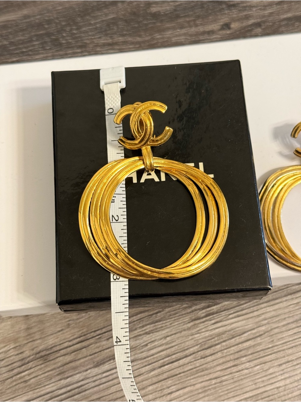Chanel XL Vintage Gold Hoop CC Statement Clip On Dangle Earrings - Picture 6 of 12